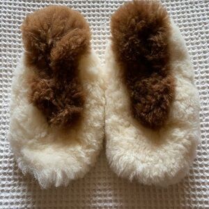 PERUVIAN GENUINE ALPACA FUR SLIPPERS - FULL FOOT (SIZE 7) NEW
